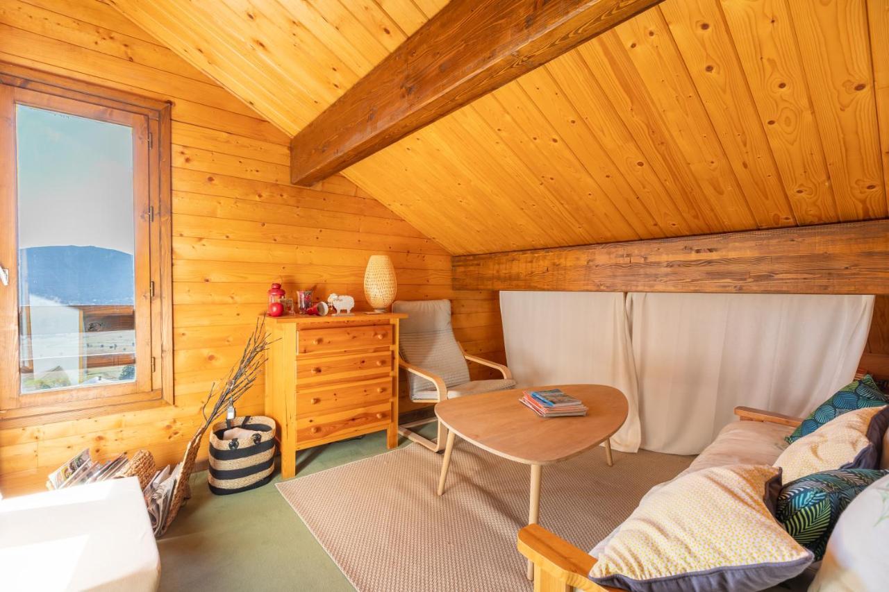 Chalet Les Tilleuls - Jolie Vue Montagne Et Lac Лез-Англь Экстерьер фото